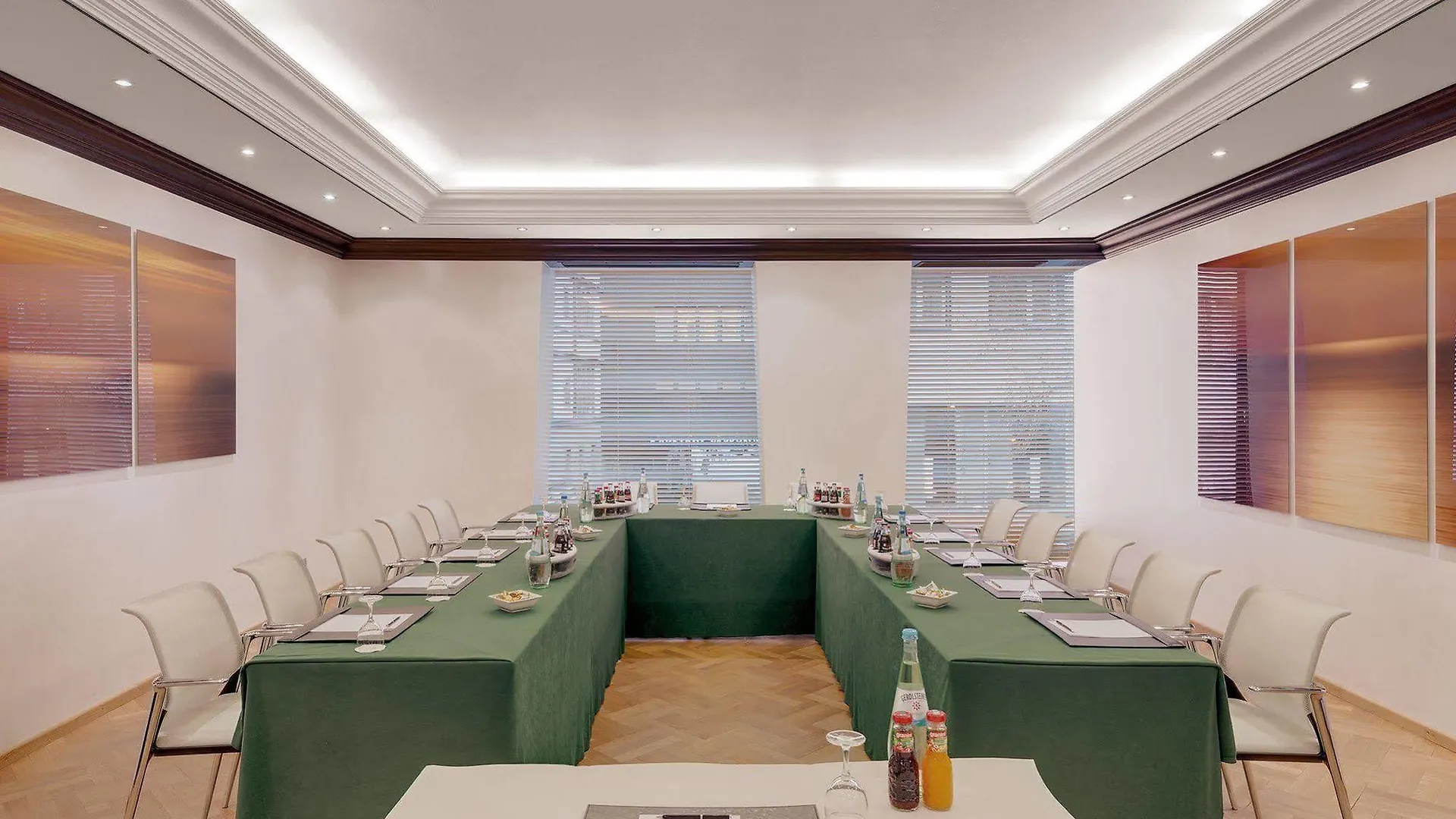 Excelsior By Geisel Hotel Munich 4*,