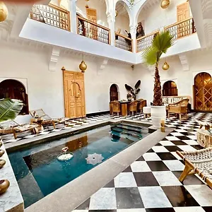 https://riad-lallabaya.marrakeshhotelsmorocco.com